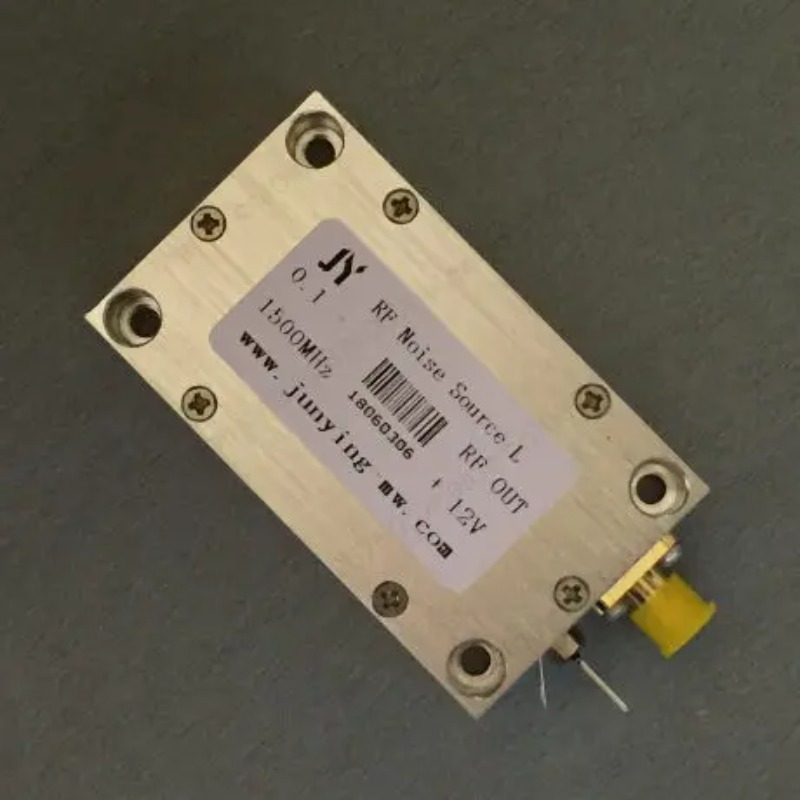 Generatore di Segnale RF di Gr - Spectrum Analyzer Tracking Generator 1.5Ghz recensione e prezzo